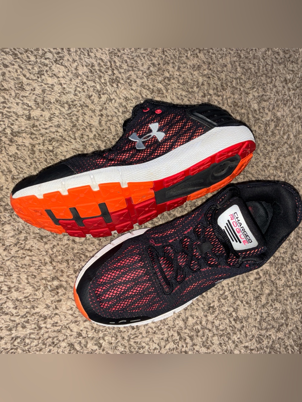 Under Armour Charged Rogue running shoes